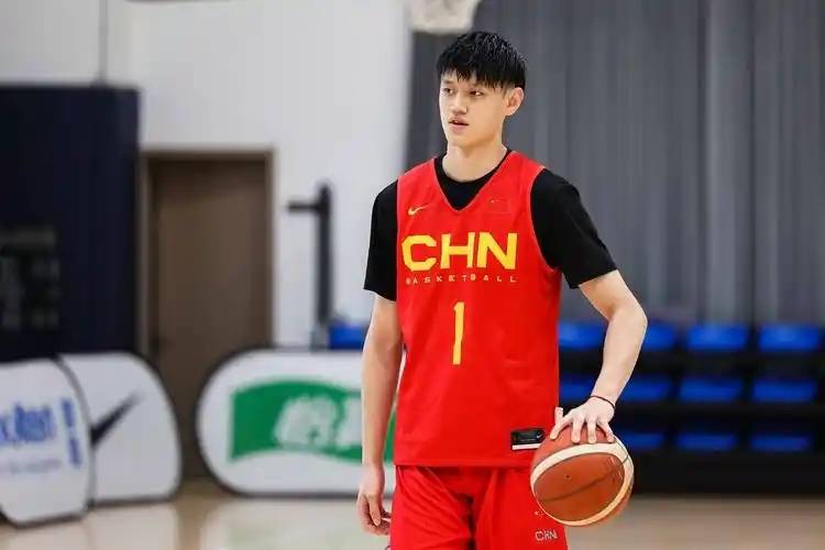 开云体育官网-中国男篮结束欧洲拉练抵京曾凡博赴国家队报到的简单介绍