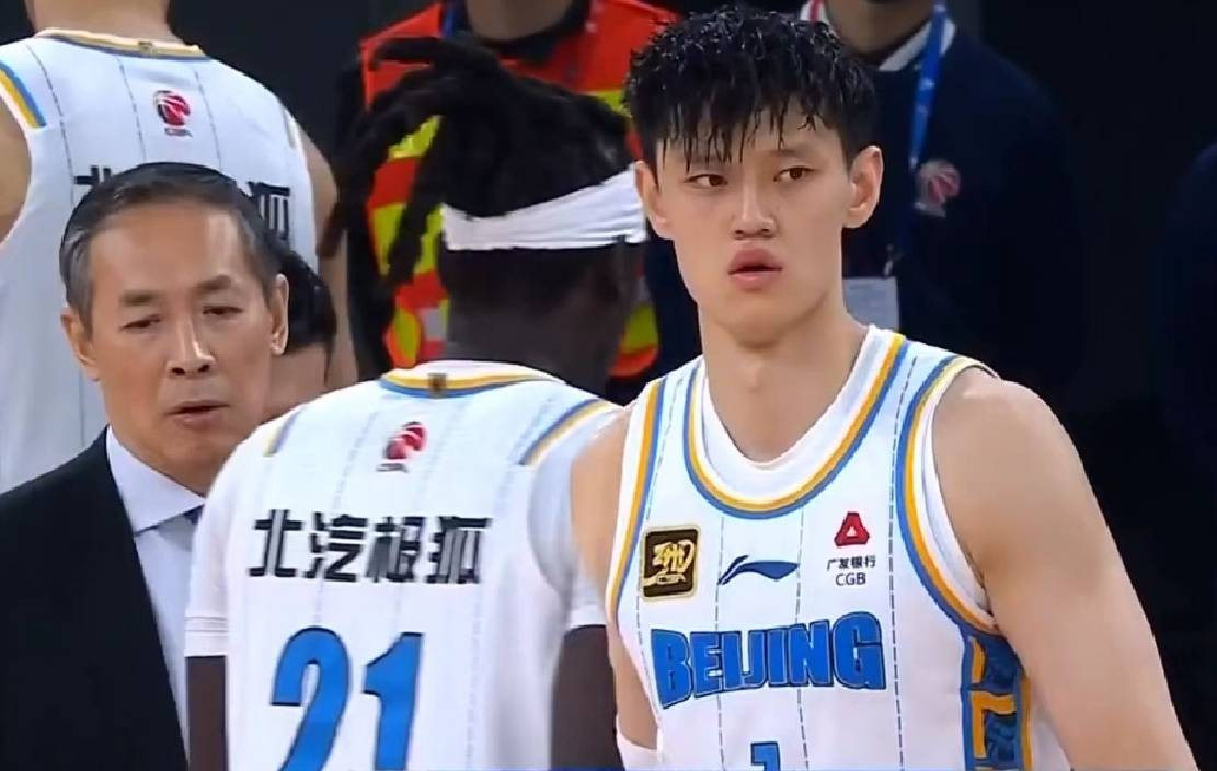 中国男篮结束欧洲拉练抵京曾凡博赴国家队报到的简单介绍