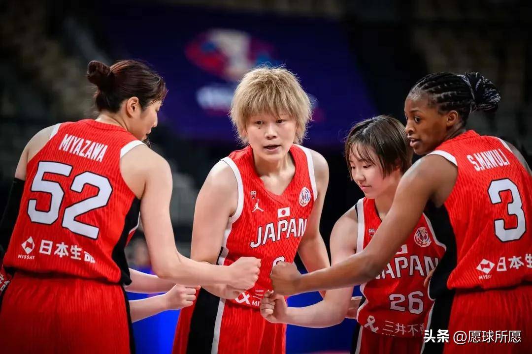 女篮亚洲杯决赛：澳大利亚半场54-43领先日本，田中心19分